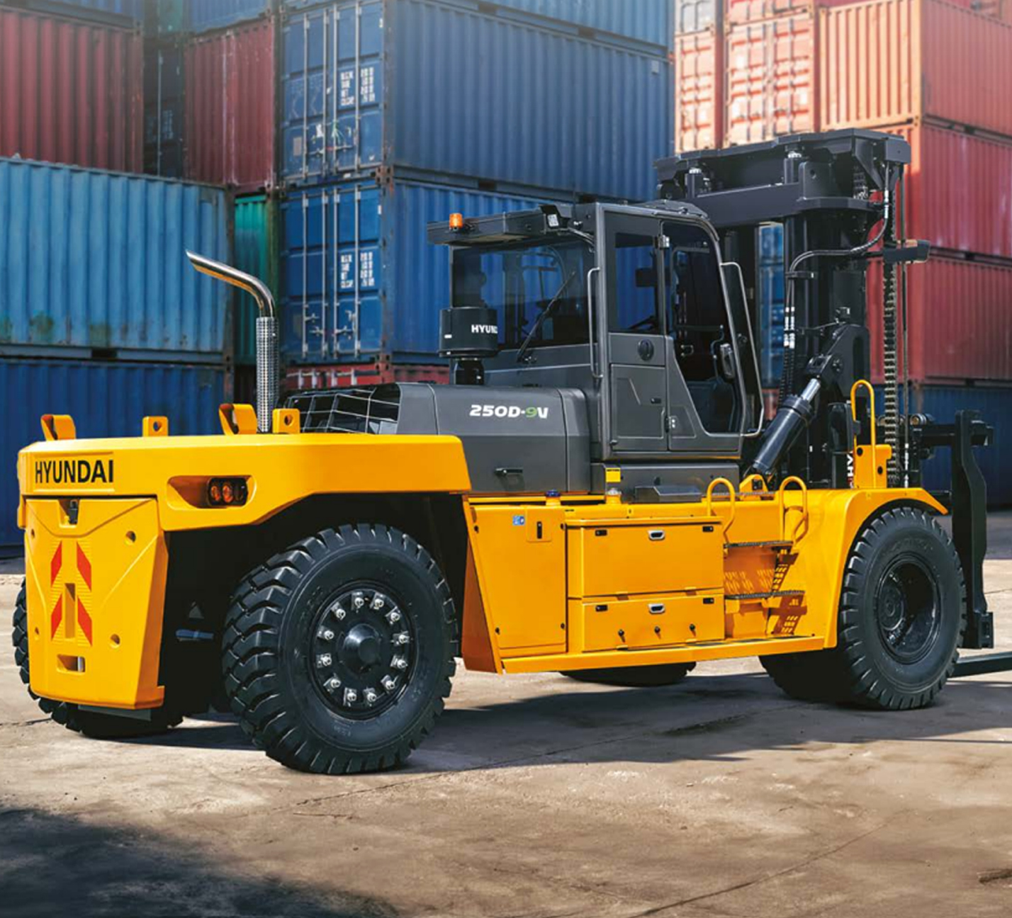 Heavy Line Forklift 