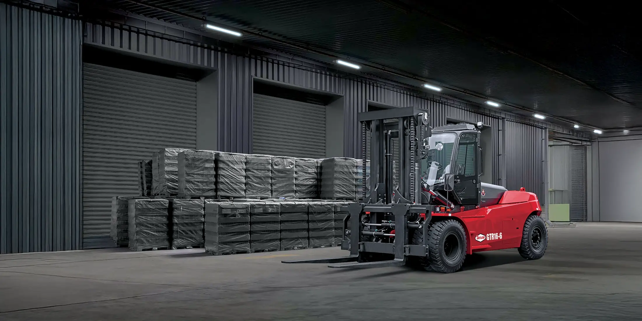 Taylor Heavy-Duty Forklifts in UAE